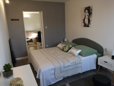 Apartments with parking space Rukavac, Vis - 8897