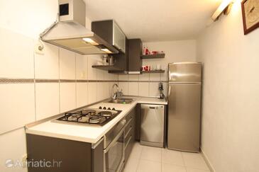 Apartments with parking space Rukavac, Vis - 8897