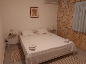 Апартаменты у моря Милна - Milna, Вис - Vis - 8917