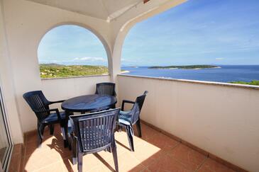 Two bedroom apartment Brgujac, Vis (A-8919-a(