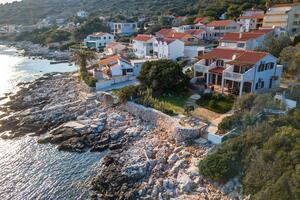 Apartments by the sea Milna, Vis - 8946