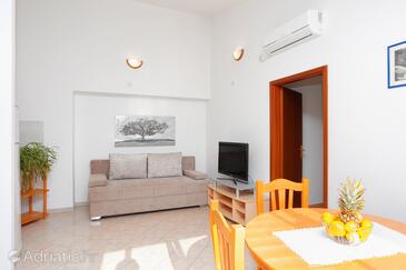 Lägenheter vid havet Marina, Trogir - 9037