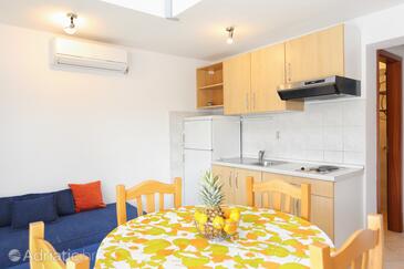 Leiligheter ved sjøen Marina, Trogir - 9037