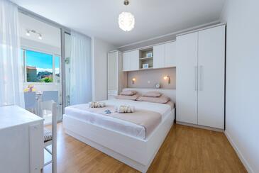 Apartments with parking space Dubrovnik - 9050