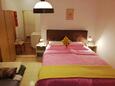 Cavtat, Спальня 2 в розміщенні типу studio-apartment, доступний кондиціонер і WiFi.