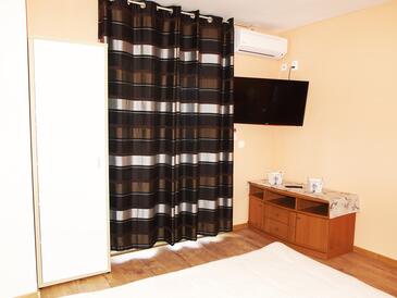 Apartmaji s parkingom Makarska - 9129