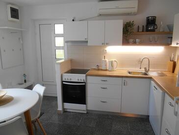 Apartmanok a tenger mellett Zrnovska Banja, Korcula - 9131