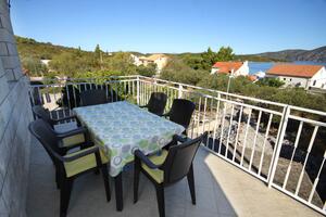 Three bedroom apartment Kneža Three bedroom apartment Kneža, Korčula (A-9164-a)