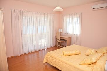 Апартаменты у моря Паг - Pag - 9201