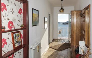 Apartments with terrace Brodarica, North Dalmatia