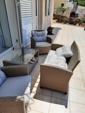 Apartments with terrace Brodarica, North Dalmatia