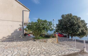 Apartments with terrace Brodarica, North Dalmatia