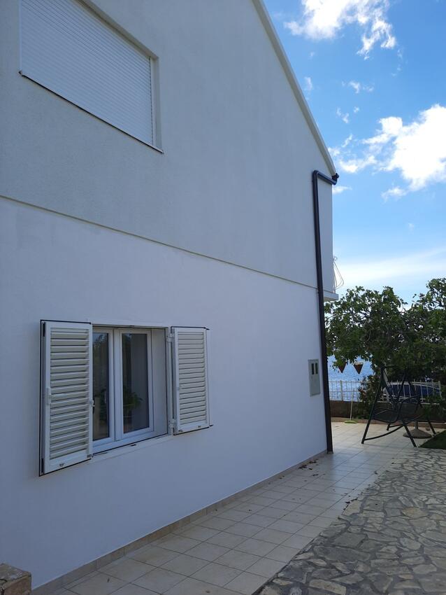Apartments with terrace Brodarica, North Dalmatia