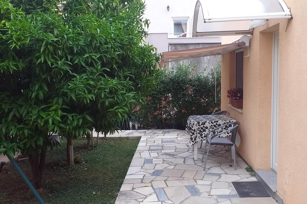 Apartments for families with children Kaštel Štafilić, Kaštela - 9211