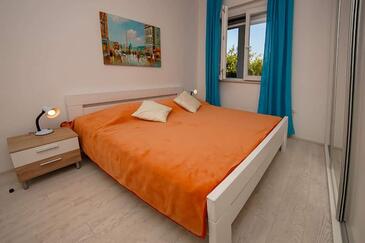 Appartamenti con parcheggio Raslina, Krka - 924