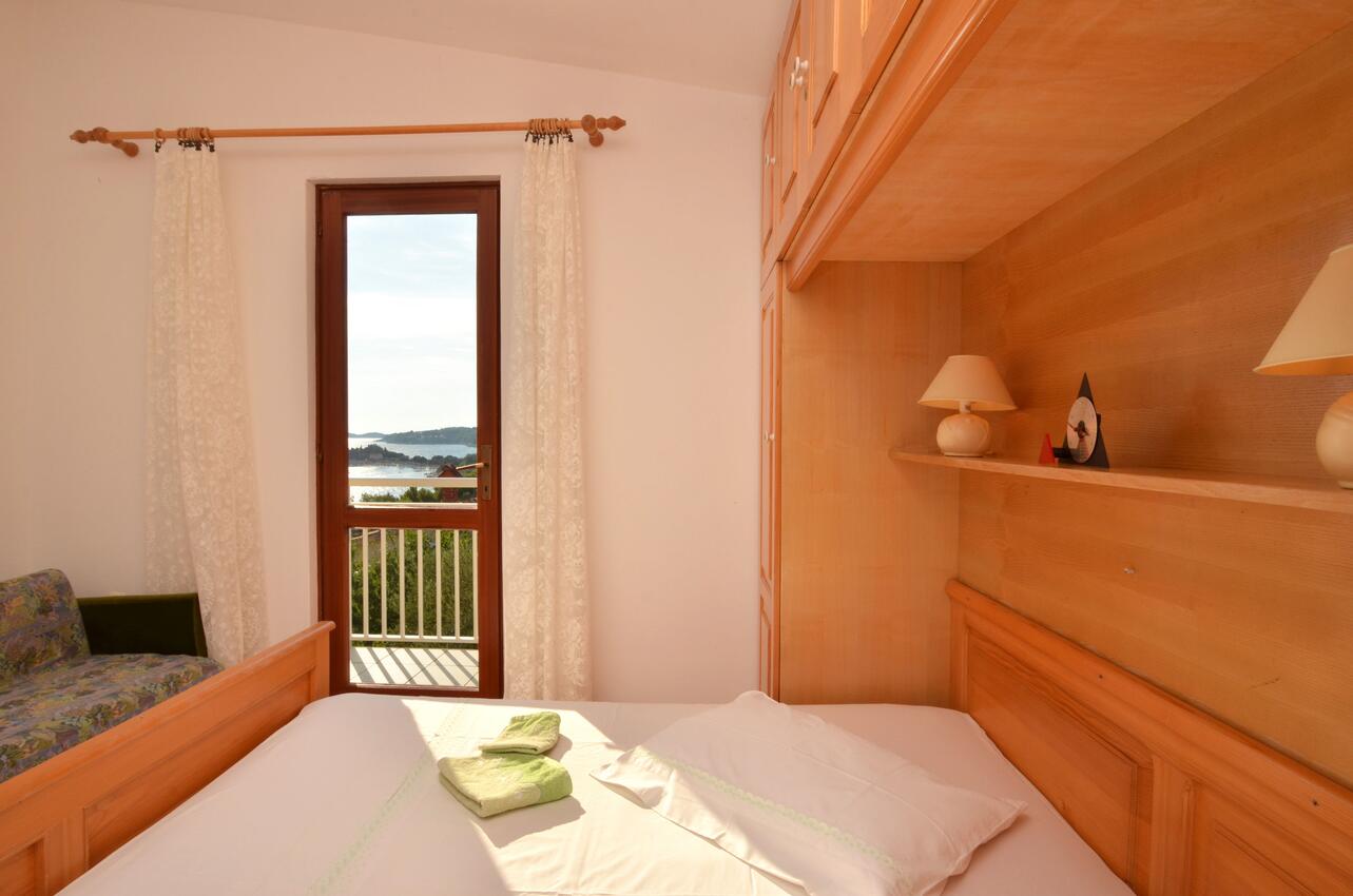 A-9276-a - Private accommodation - Apartments by the sea Prižba, Korčula