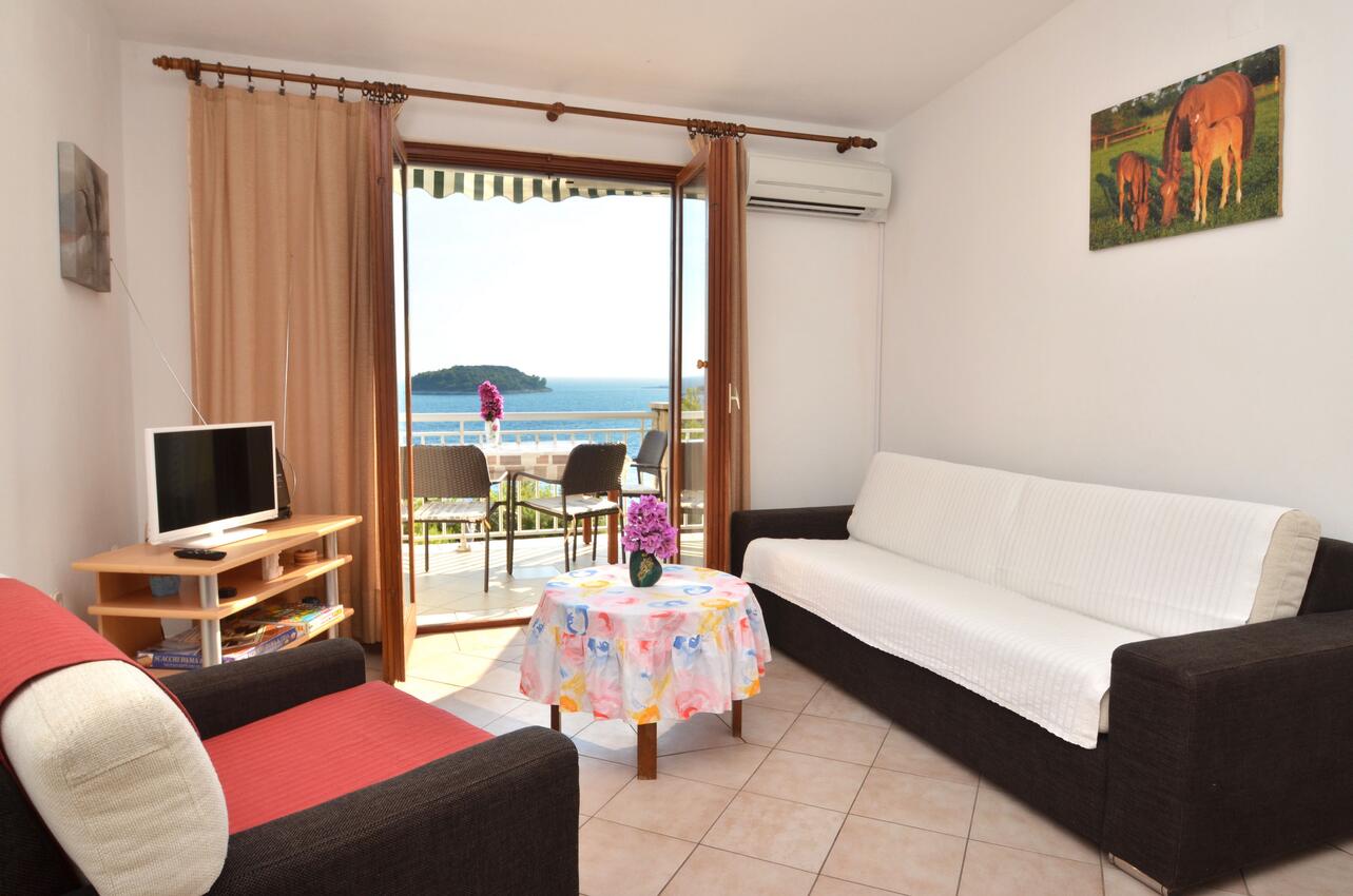 A-9276-a - Private accommodation - Apartments by the sea Prižba, Korčula