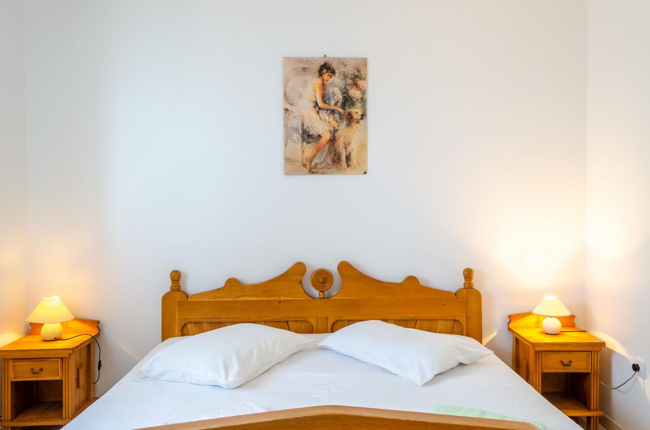 A-9276-c - Private accommodation - Apartments by the sea Prižba, Korčula