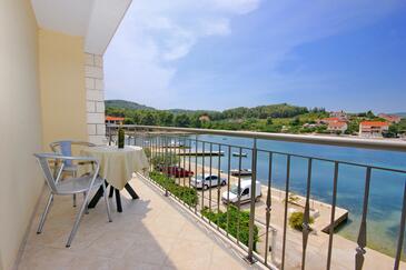 Seaside apartments with a swimming pool Lumbarda, Korčula - 9303