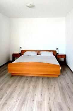 Apartments by the sea Lumbarda, Korčula - 9330