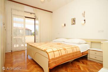 Ferienwohnungen mit Parkplatz Novalja, Pag - 9339