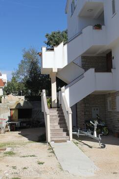 Apartmani uz more Novalja, Pag - 9349