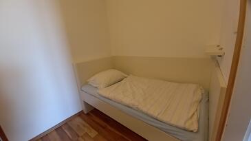 Apartments by the sea Kustići, Pag - 9360