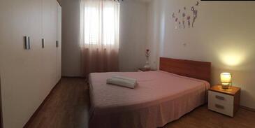 Apartamentos junto al mar Zubovici, Pag - 9363