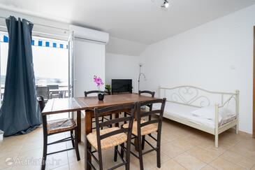Apartments with swimming pool Zubovići, Pag - 9365