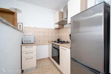 Апартаменти з басейном Зубовічі - Zubovići, Паг - Pag - 9365