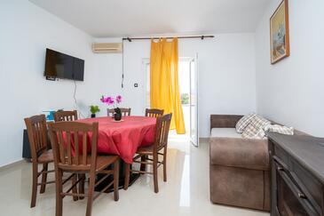Zubovići, Blagovaonica u smještaju tipa apartment, dostupna klima, kućni ljubimci dozvoljeni i WiFi.