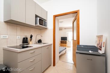Apartmaji z bazenom Zubovići, Pag - 9365