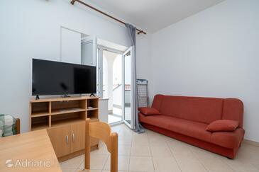 Apartmaji z bazenom Zubovići, Pag - 9365