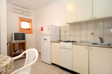 Apartmaji ob morju Kustići, Pag - 9381
