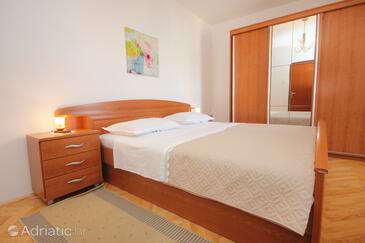 Apartments with parking space Pag - 9388