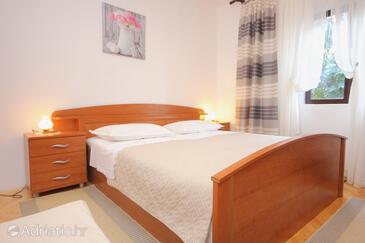 Apartments with parking space Pag - 9388