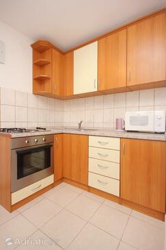 Apartamenty z parkingiem Pag - 9388