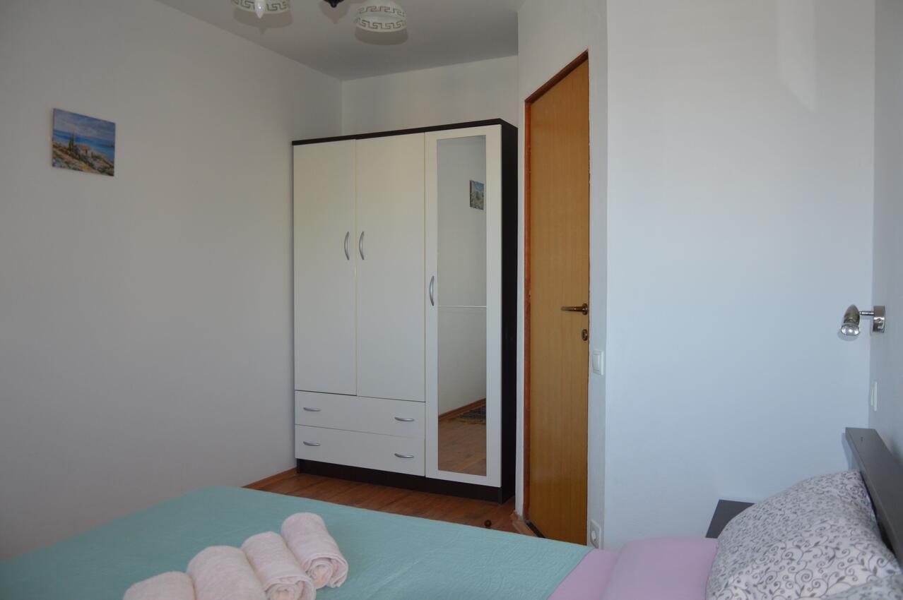 A-9396-a - Privatunterkunft - Ferienwohnungen am Meer Stara Novalja, Pag