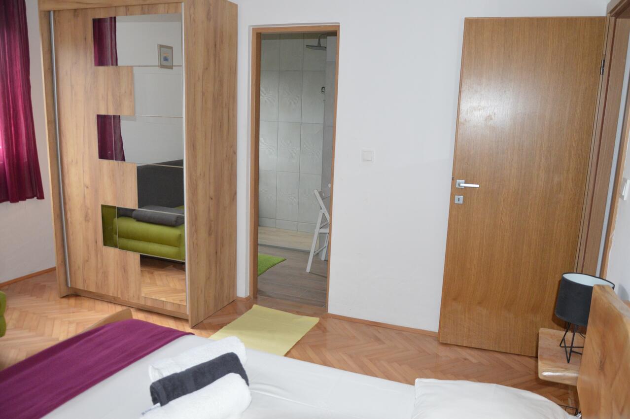 A-9396-c - Privatunterkunft - Ferienwohnungen am Meer Stara Novalja, Pag
