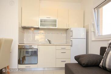 Leiligheter med parkering Novalja, Pag - 9403