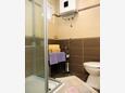 Stara Novalja, Bathroom in the apartment, (pet friendly) and WiFi.