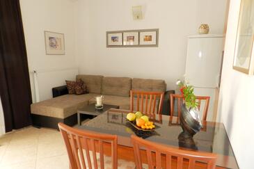 Ferienwohnungen am Meer Marina, Trogir - 9422