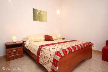 Ferienwohnungen am Meer Marina, Trogir - 9422