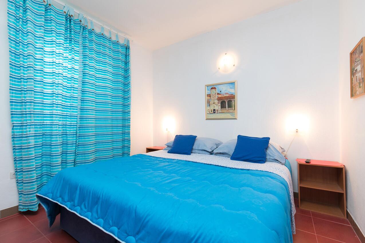 Hiša ob morju z bazenom Seget Vranjica, Trogir - 9430