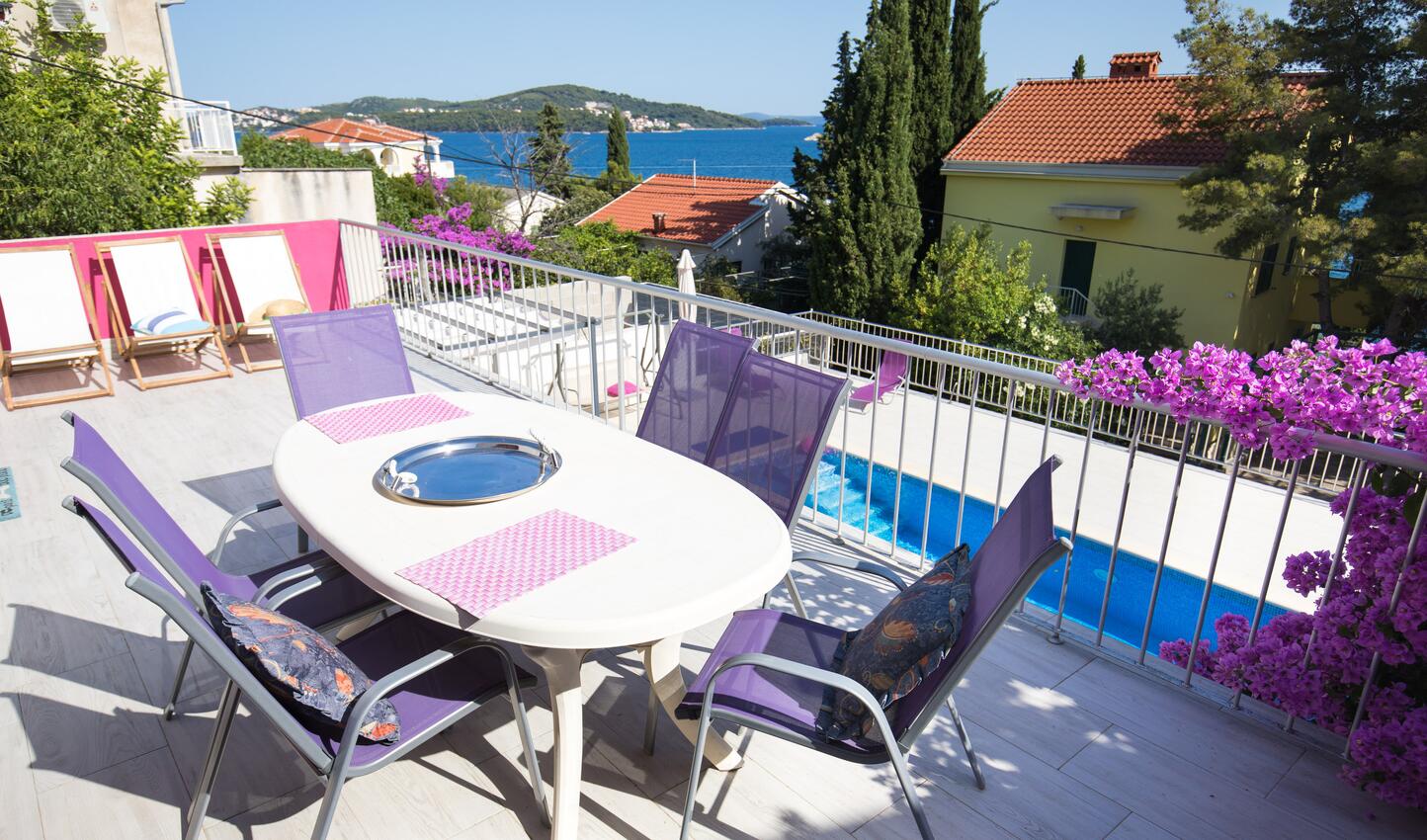 Hiša ob morju z bazenom Seget Vranjica, Trogir - 9430