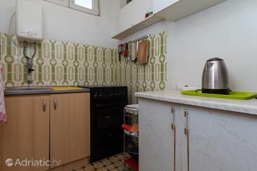 Apartments by the sea Sumpetar, Omiš - 9435