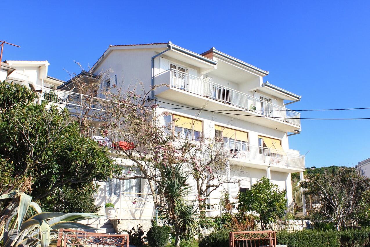 Apartmani s parkingom Sumpetar, Omis - 9436