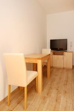 Ettroms leilighet Duce, Omis (A-9437-a(