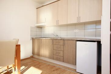 Apartments with parking space Duće, Omiš - 9437