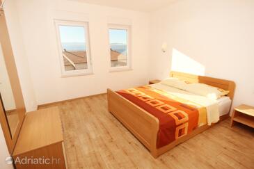 Apartments with parking space Duće, Omiš - 9437